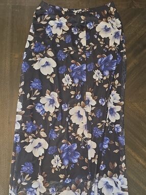 Cupshe Black Maxi Skirt with Blue and Cream Floral Print